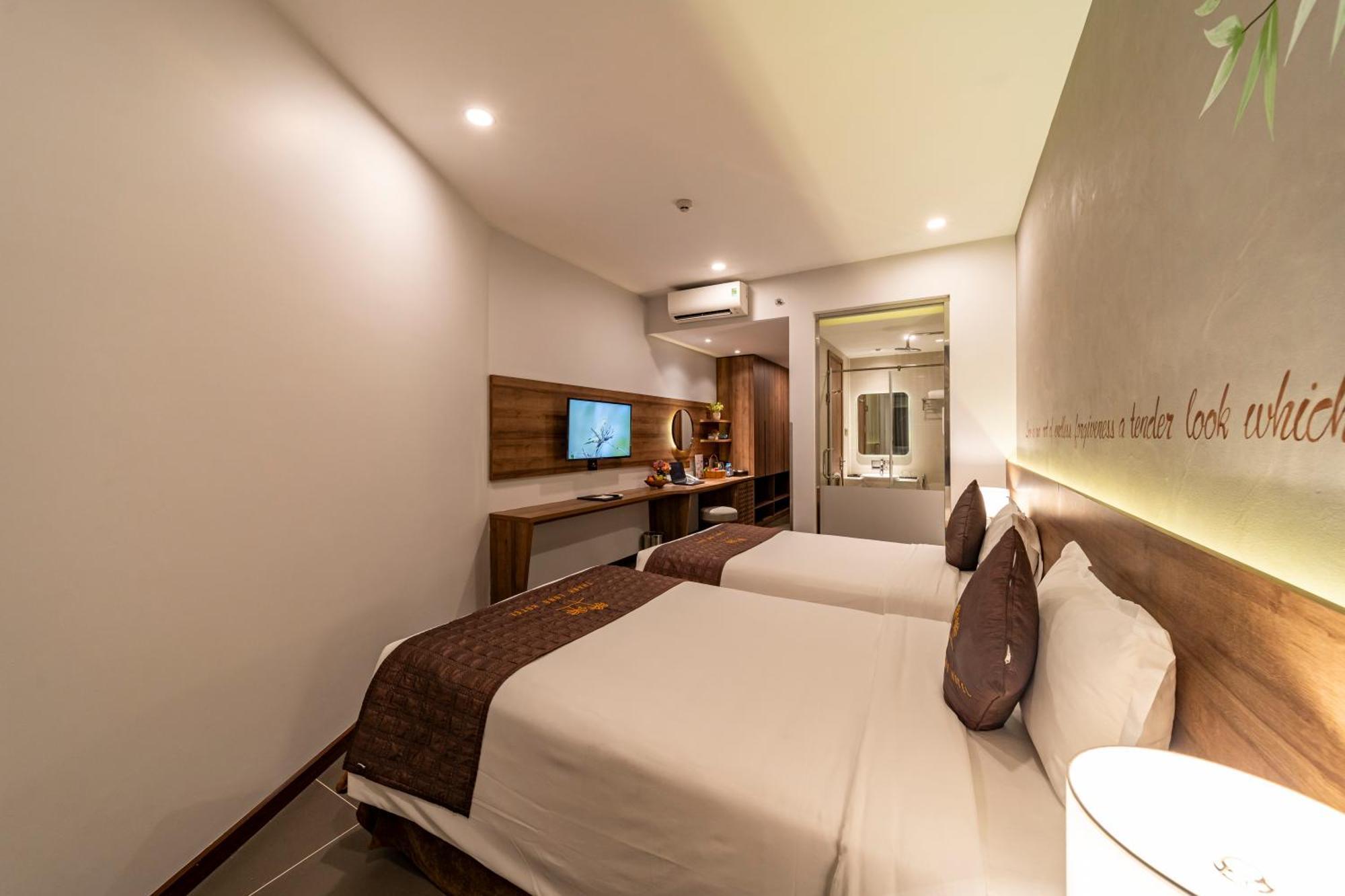 Thanh Long Hotel - Bach Dang Thành Pho Ho Chí Minh Esterno foto