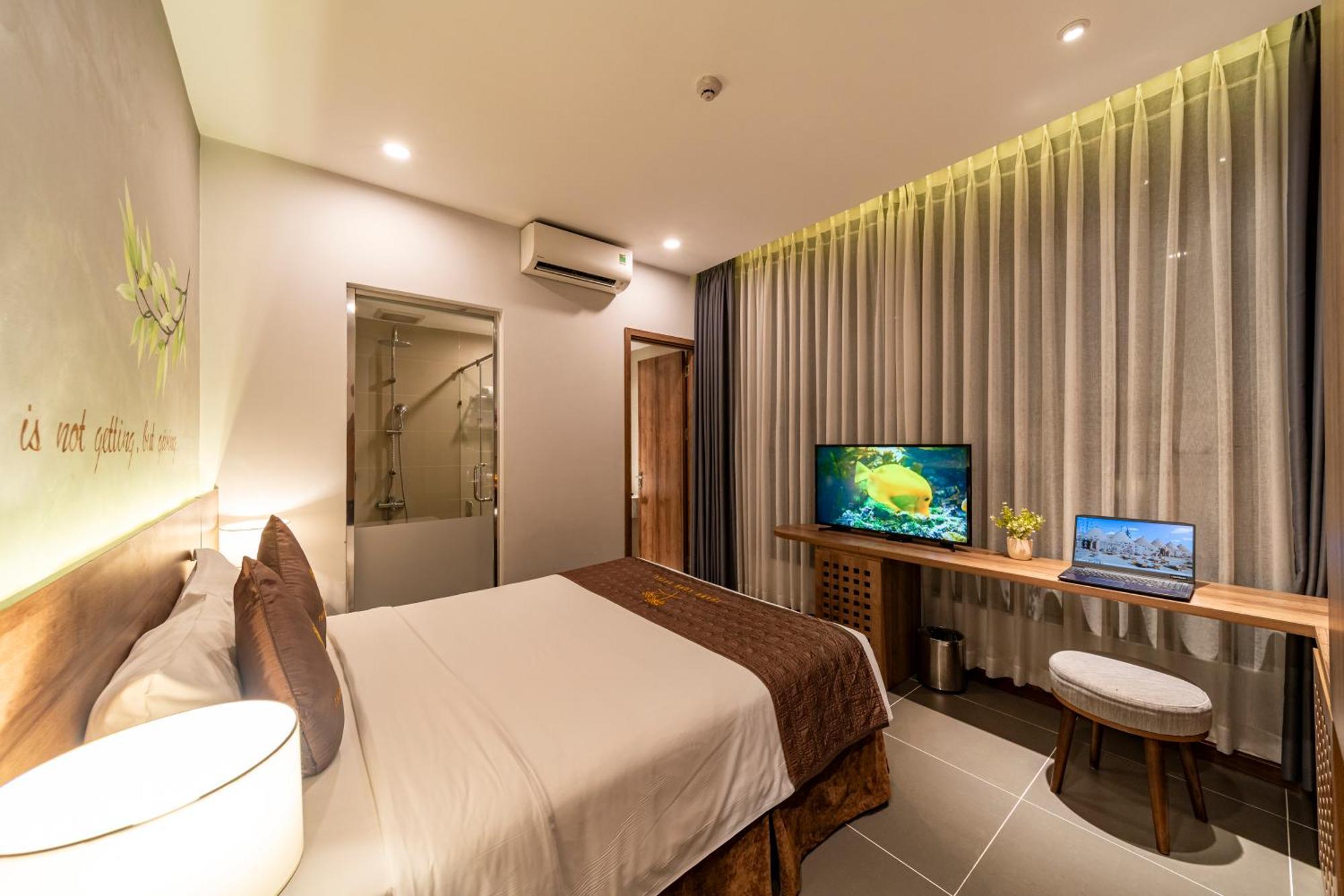 Thanh Long Hotel - Bach Dang Thành Pho Ho Chí Minh Esterno foto